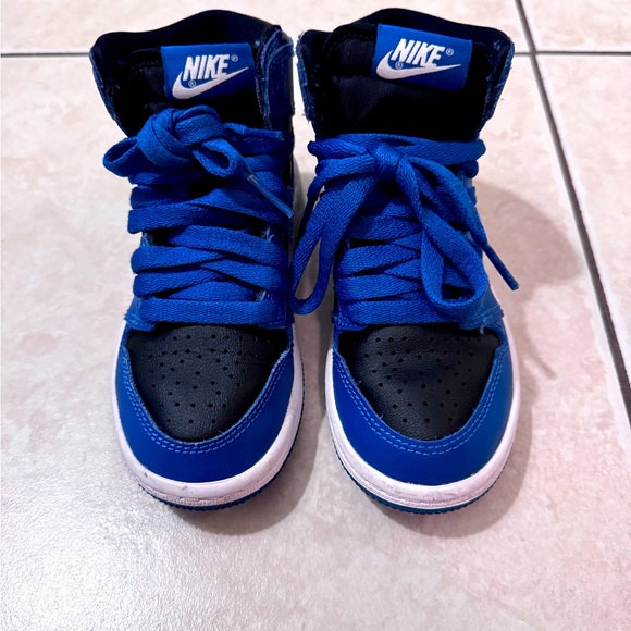 Jordan 1 Retro High OG - Picture 1 of 7